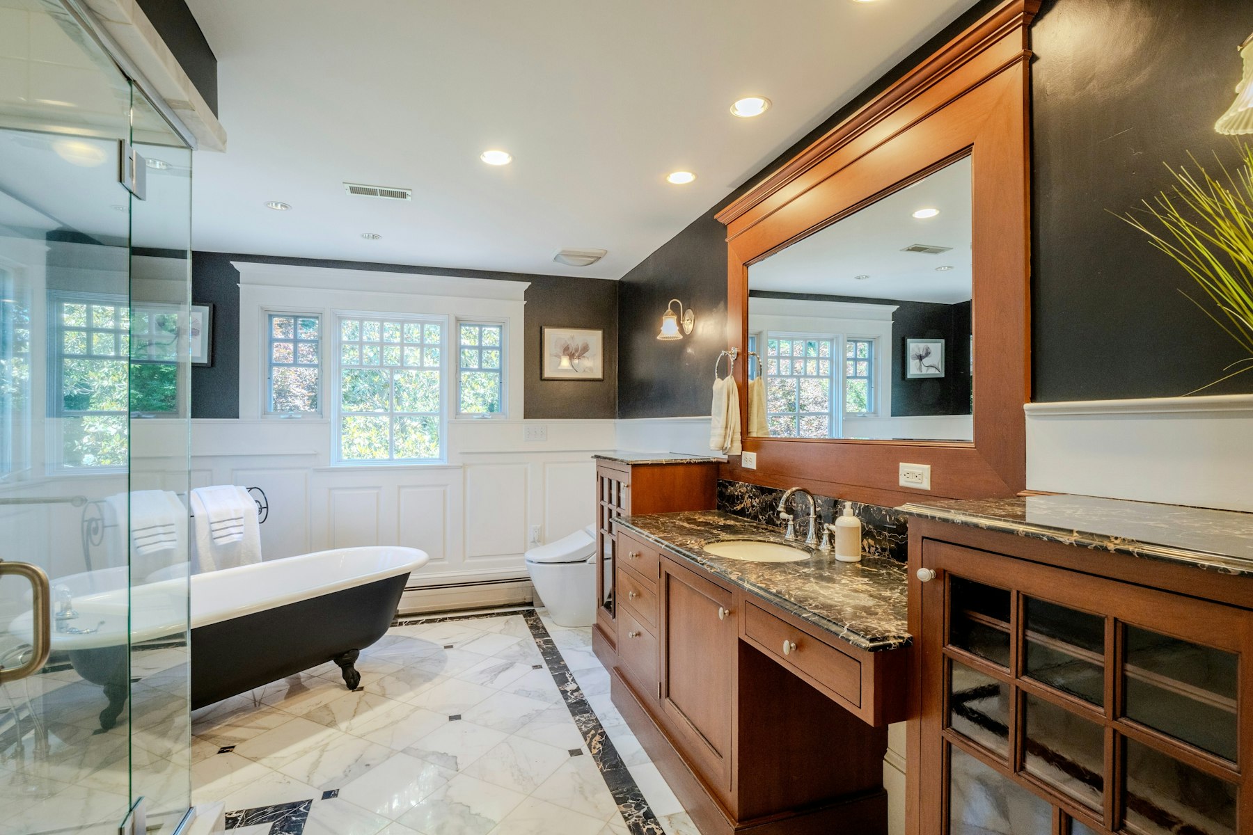  208 Edwards Ferry Road NE, Leesburg, VA, 20176 - 物件實景