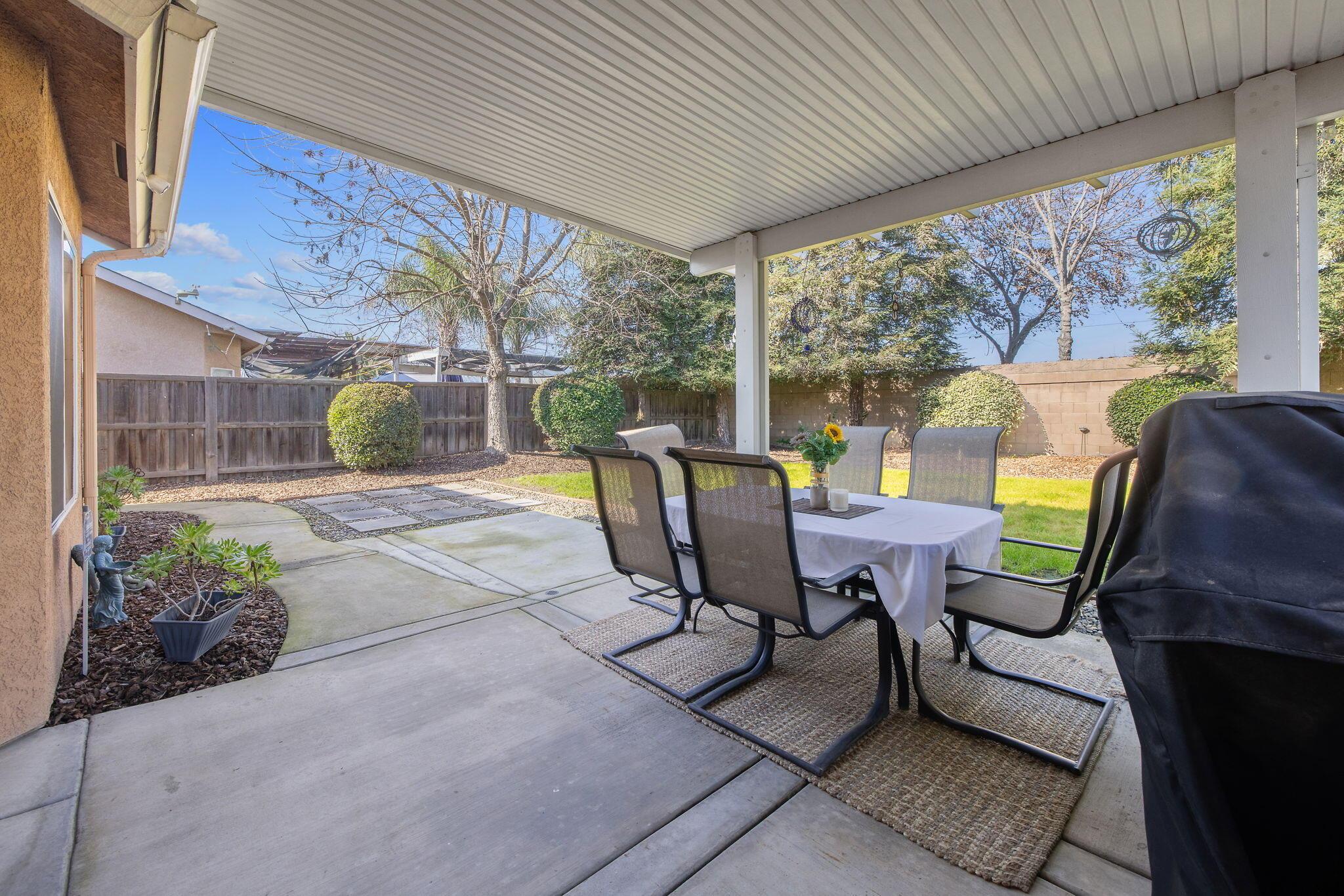 Visalia, California, 93291, United States, 3 Bedrooms Bedrooms, ,2 BathroomsBathrooms,Residential,For Sale,2013807