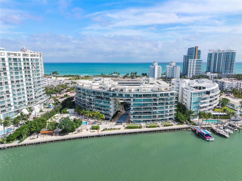 Miami Beach, Florida, 33141, United States, 2 Bedrooms Bedrooms, ,2 BathroomsBathrooms,Residential,For Sale,1990899