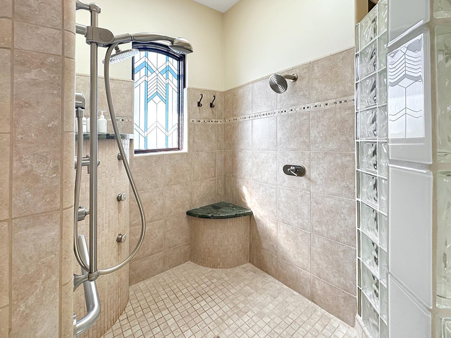 Grass Valley, California, 95949, United States, 4 Bedrooms Bedrooms, ,5 BathroomsBathrooms,Residential,For Sale,1974160