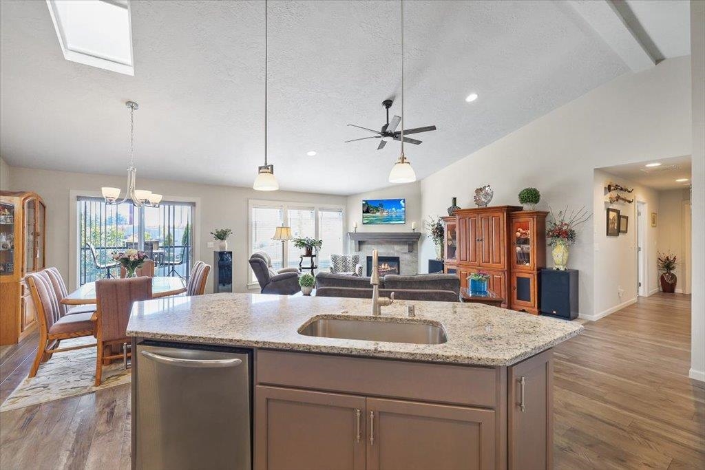 Spokane, Washington, 99217, United States, 3 Bedrooms Bedrooms, ,2 BathroomsBathrooms,Residential,For Sale,1955840