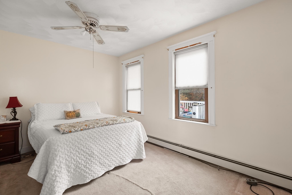 Salem, Massachusetts, 01970, United States, 3 Bedrooms Bedrooms, ,1 BathroomBathrooms,Residential,For Sale,1988229