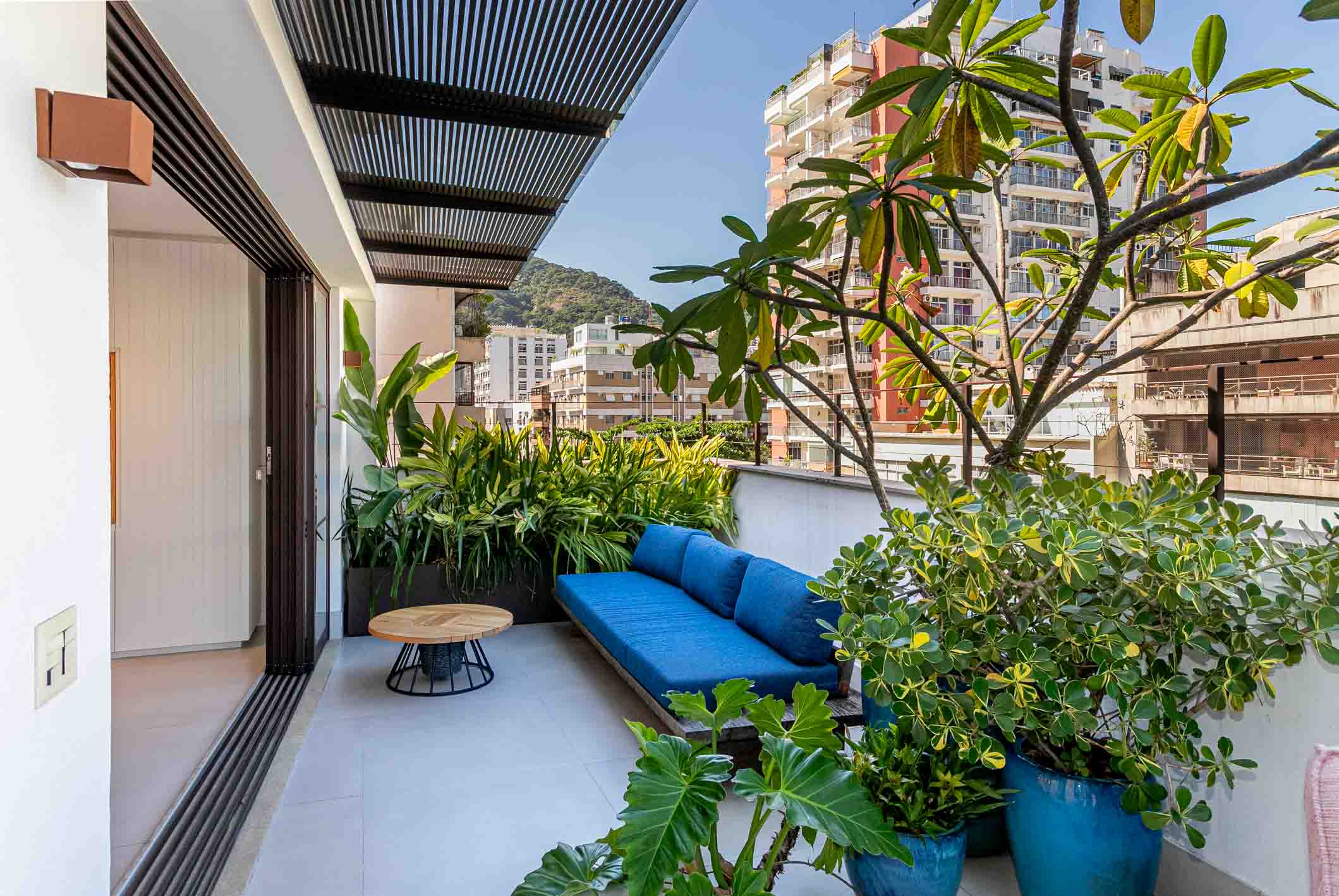  Renovated linear penthouse with terrace and Christ the Redeemer views - 物件實景