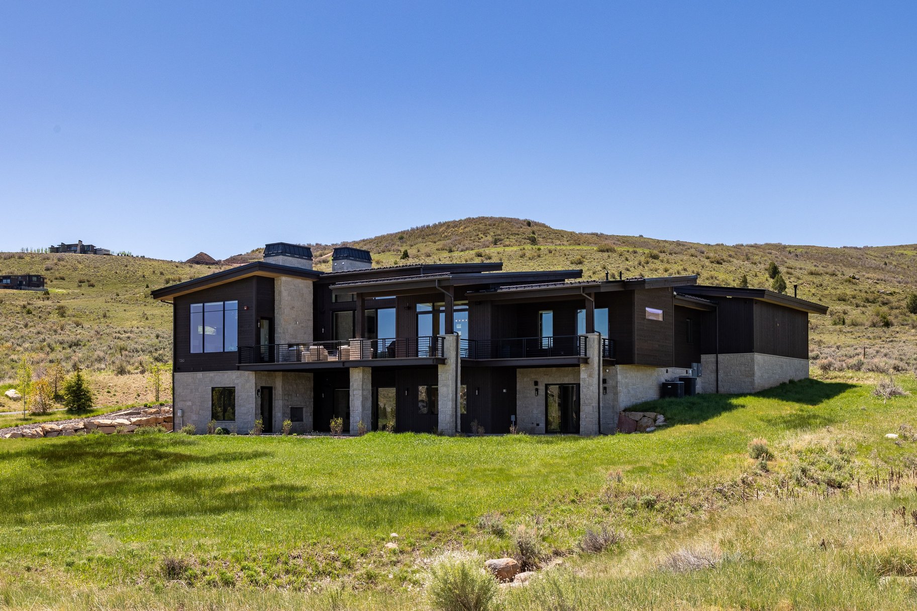  Beautiful Modern Custom Home with Rock Cliff Views at Victory Ranch - 物件實景