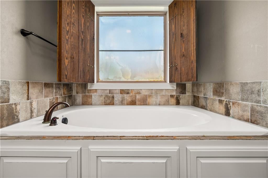 Natchitoches, Louisiana, 71457, United States, 4 Bedrooms Bedrooms, ,3 BathroomsBathrooms,Residential,For Sale,1974090