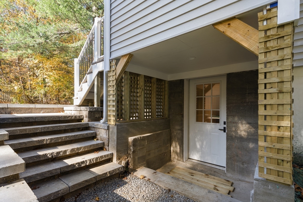 Abington, Massachusetts, 02351, United States, 3 Bedrooms Bedrooms, ,3 BathroomsBathrooms,Residential,For Sale,1987821