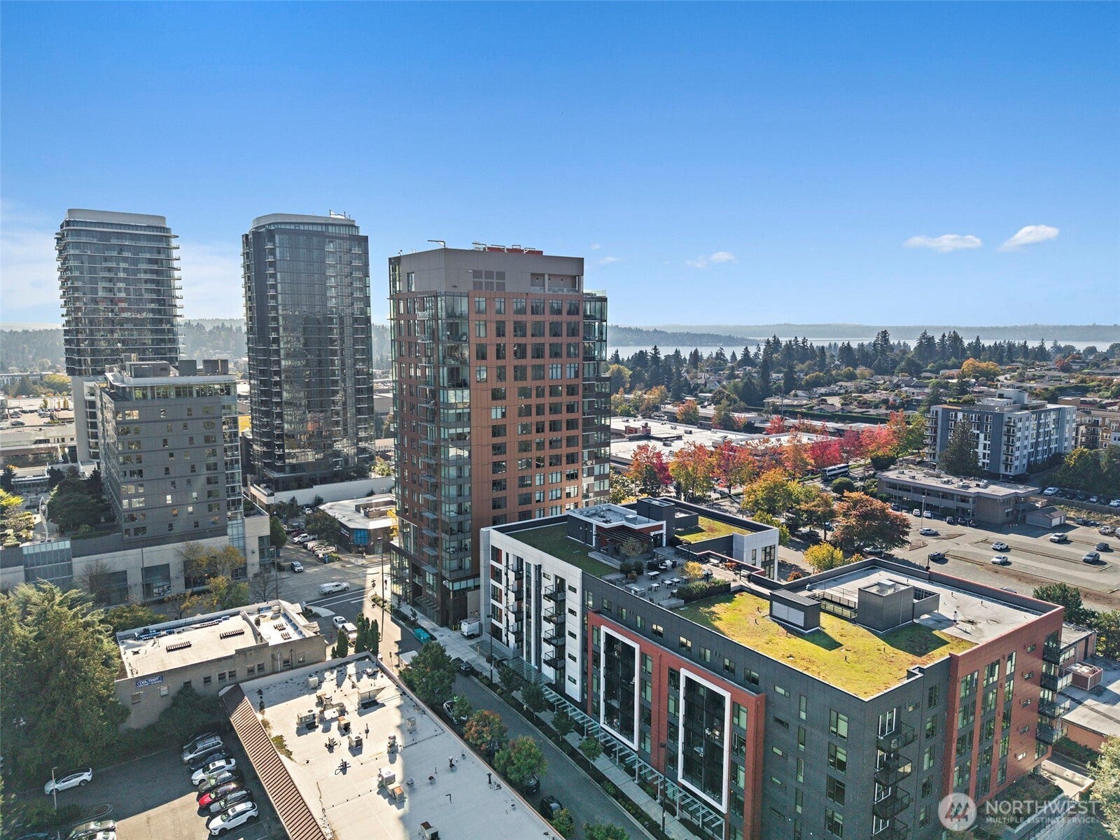 Bellevue, Washington, 98004, United States, 2 Bedrooms Bedrooms, ,1 BathroomBathrooms,Residential,For Sale,1975057