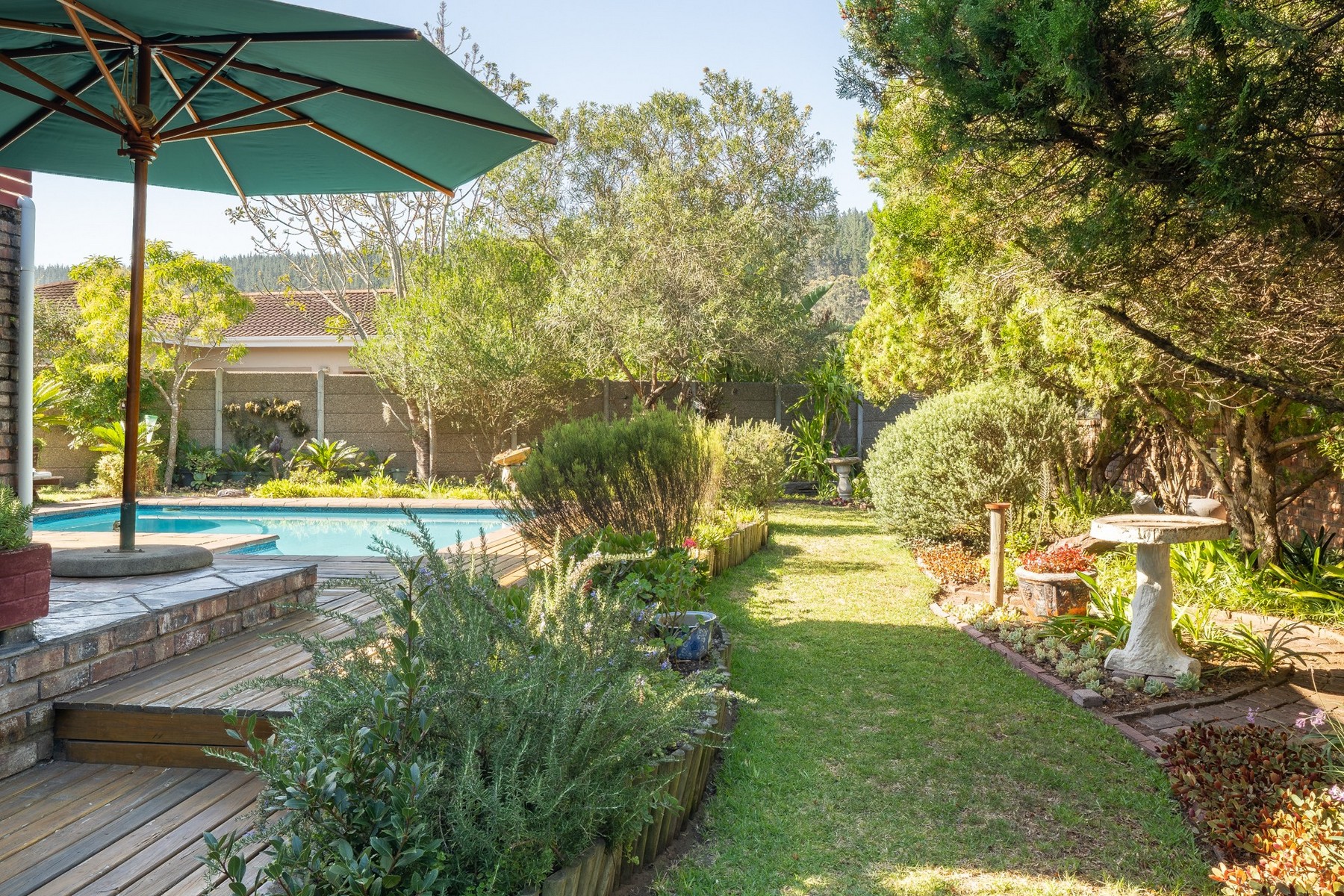  Stunning low-maintenance family home - 物件實景