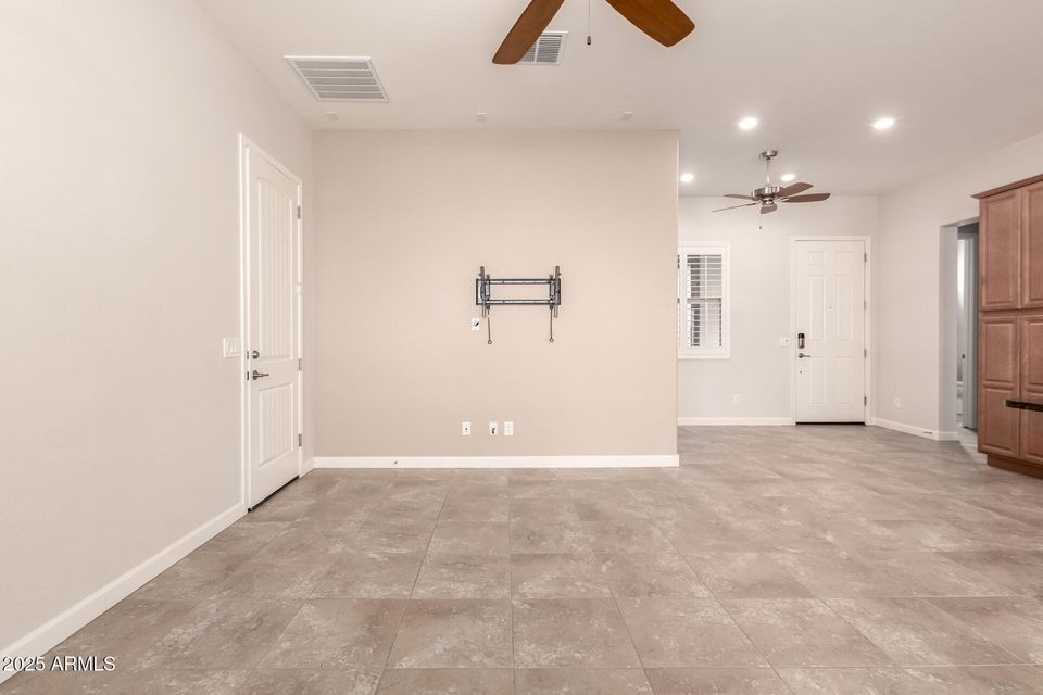 Chandler, Arizona, 85286, United States, 4 Bedrooms Bedrooms, ,Residential,For Sale,1976869