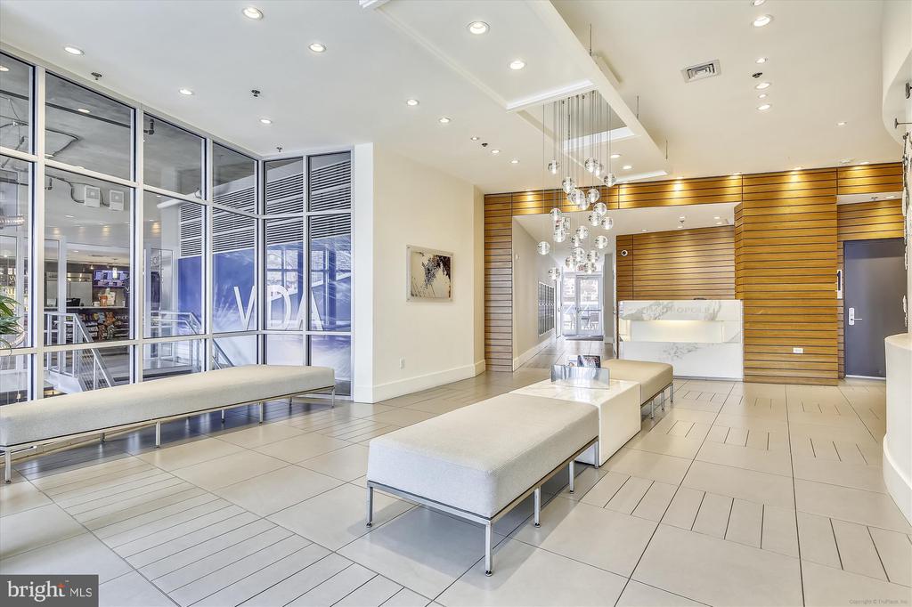 Washington, District of Columbia, 20005, United States, 1 Bedroom Bedrooms, ,2 BathroomsBathrooms,Residential,For Sale,1978761