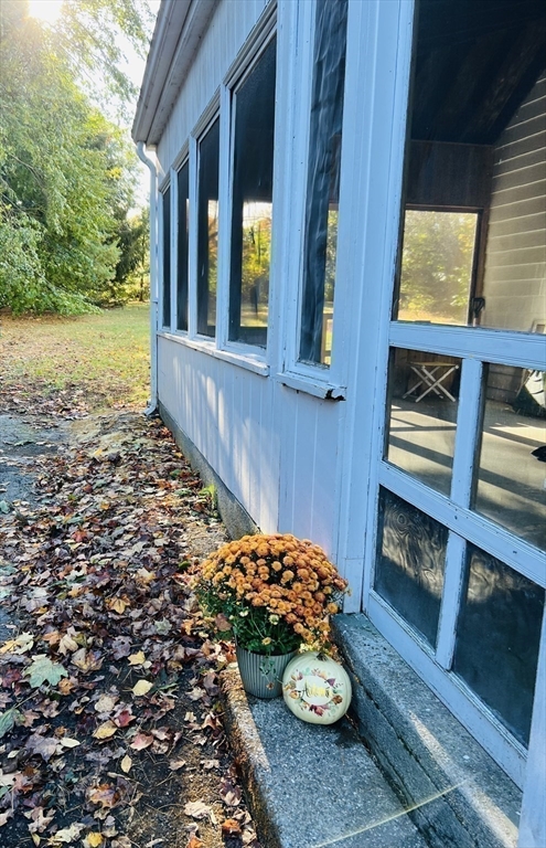 Framingham, Massachusetts, 01702, United States, 4 Bedrooms Bedrooms, ,2 BathroomsBathrooms,Residential,For Sale,1967080