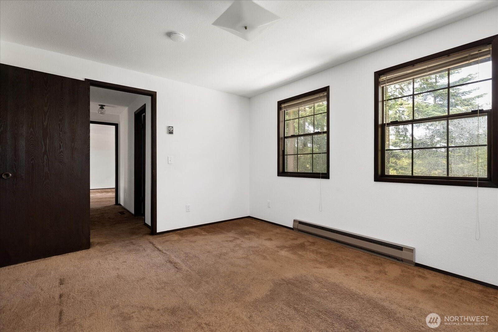 Oak Harbor, Washington, 98277, United States, 3 Bedrooms Bedrooms, ,3 BathroomsBathrooms,Residential,For Sale,1875904