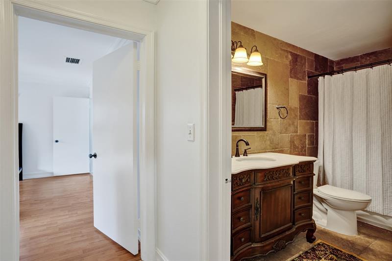 Fort Lauderdale, Florida, 33334, United States, 3 Bedrooms Bedrooms, ,3 BathroomsBathrooms,Residential,For Sale,1986559