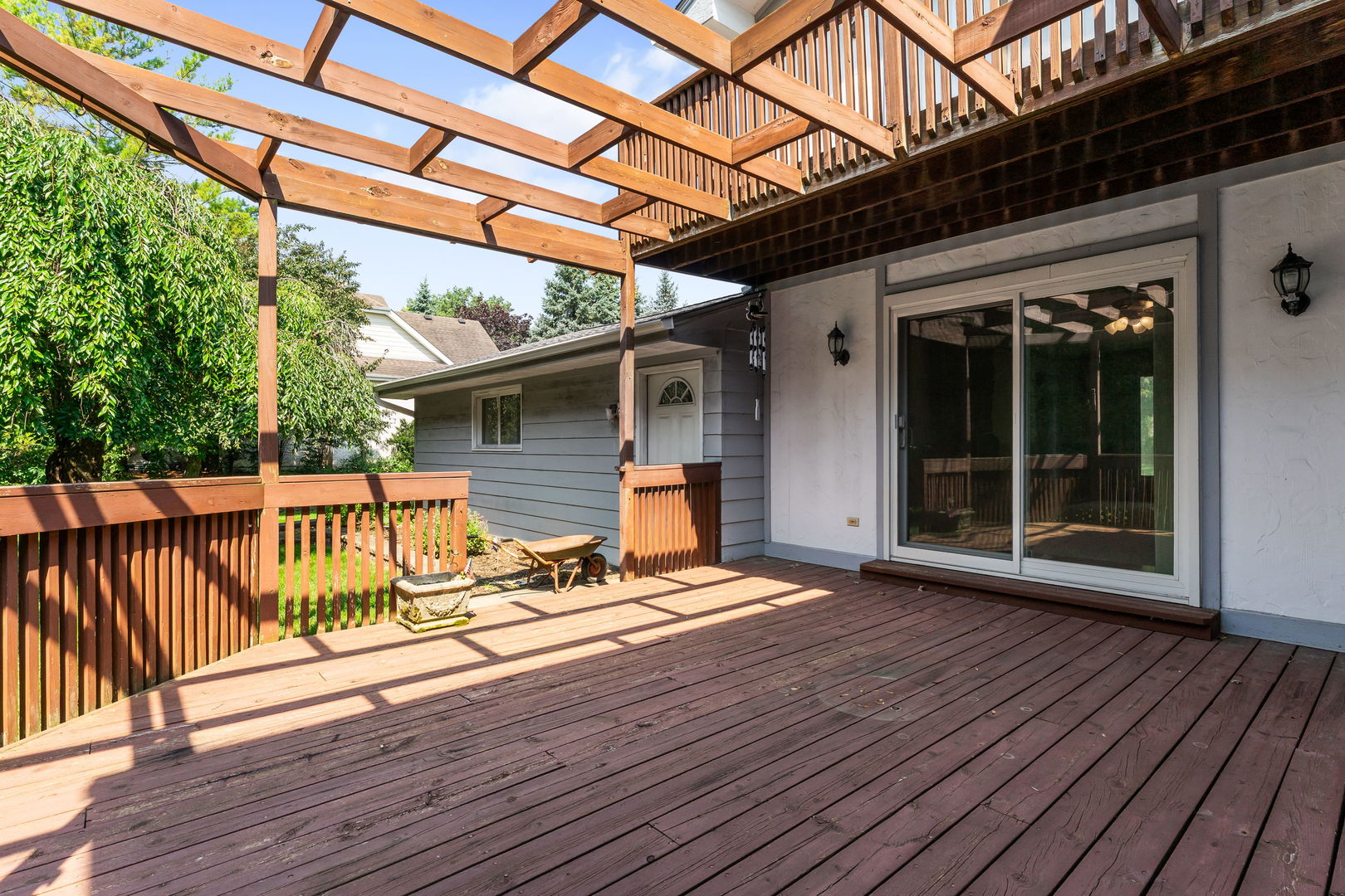 Palatine, Illinois, 60067, United States, 5 Bedrooms Bedrooms, ,3 BathroomsBathrooms,Residential,For Sale,1901159