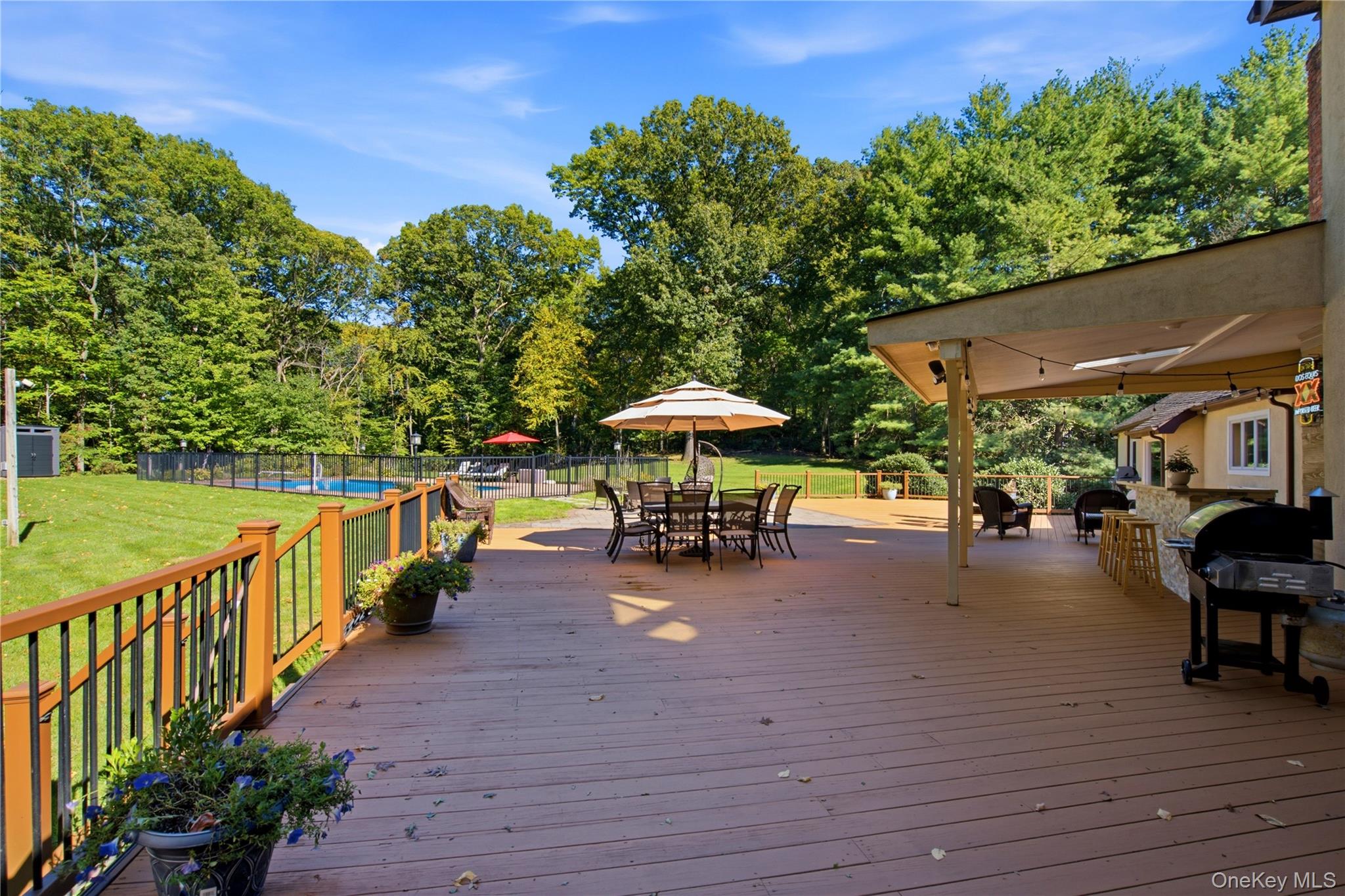 14 Sherwood Gate, Oyster Bay, NY, 11771 - 物件實景