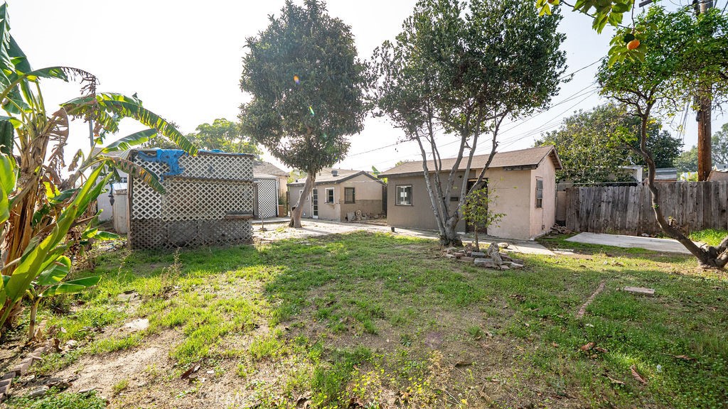 Hawthorne, California, 90250, United States, 2 Bedrooms Bedrooms, ,1 BathroomBathrooms,Residential,For Sale,1995863