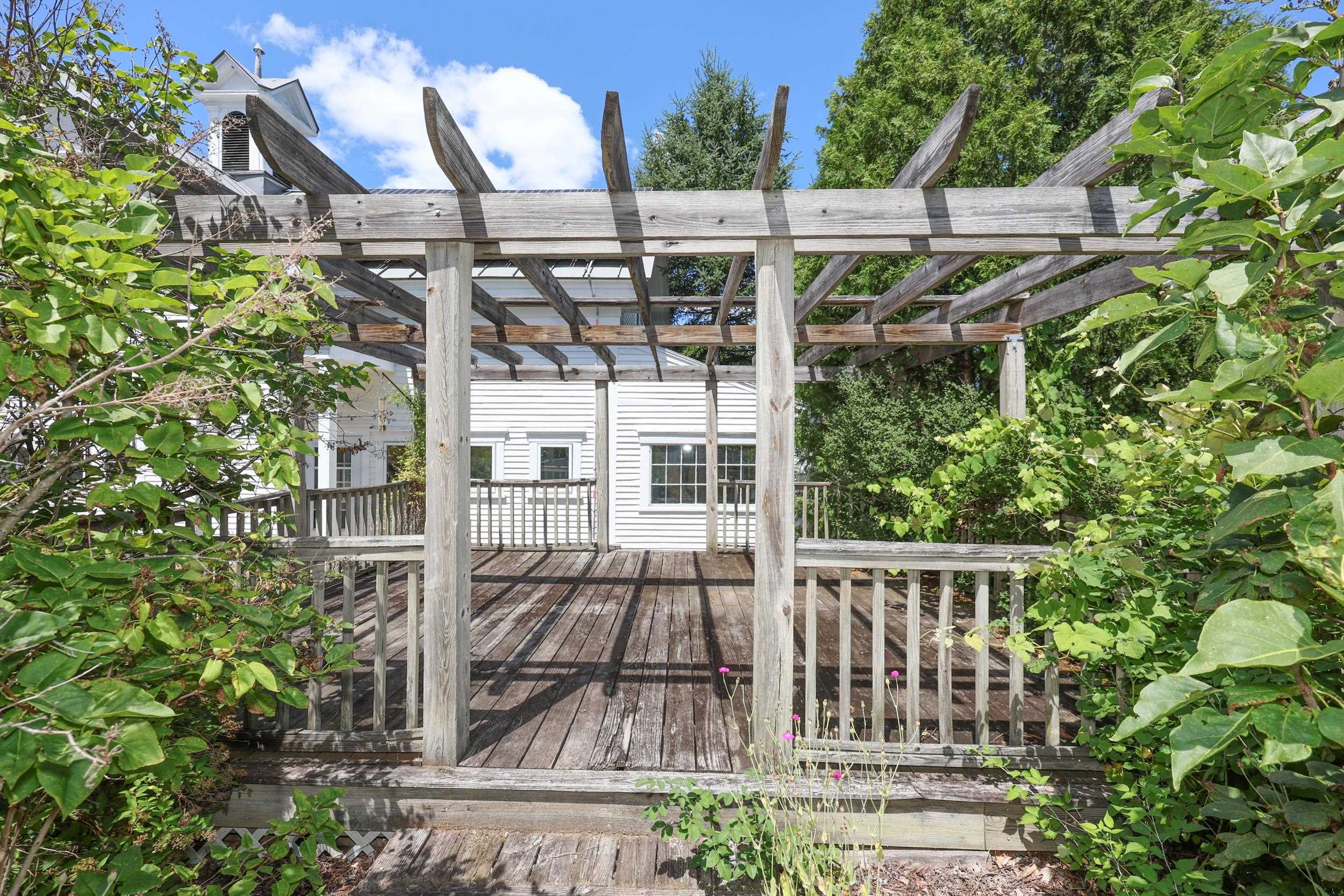 Goffstown, New Hampshire, 03045, United States, 4 Bedrooms Bedrooms, ,4 BathroomsBathrooms,Residential,For Sale,1901331