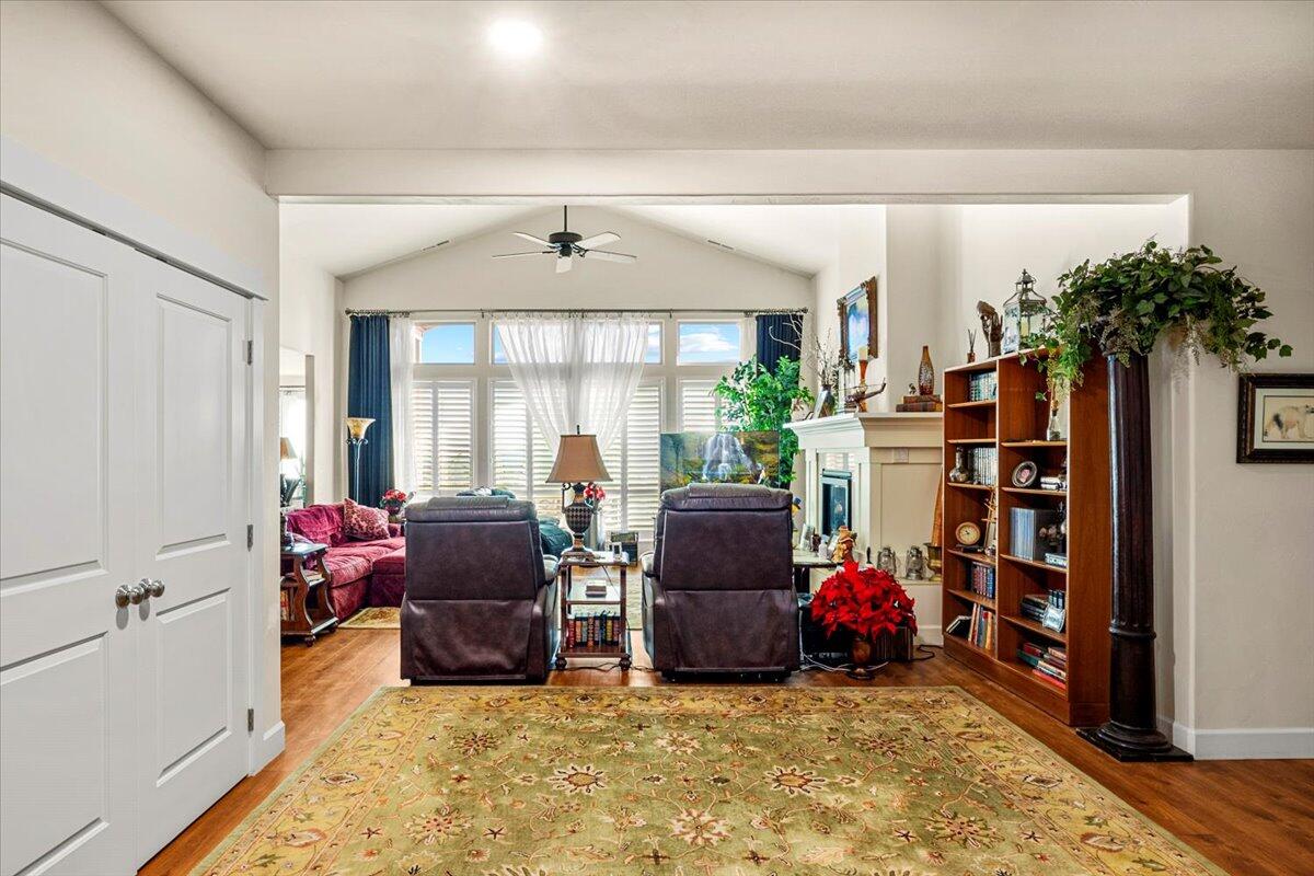 Bend, Oregon, 97703, United States, 3 Bedrooms Bedrooms, ,2 BathroomsBathrooms,Residential,For Sale,2005740