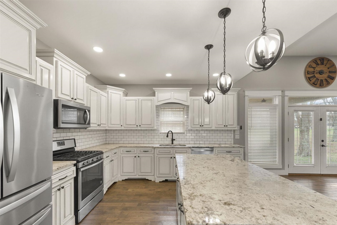 Smiths Grove, Kentucky, 42171, United States, 4 Bedrooms Bedrooms, ,3 BathroomsBathrooms,Residential,For Sale,1901805