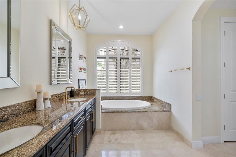Parkland, Florida, 33076, United States, 3 Bedrooms Bedrooms, ,3 BathroomsBathrooms,Residential,For Sale,1890302