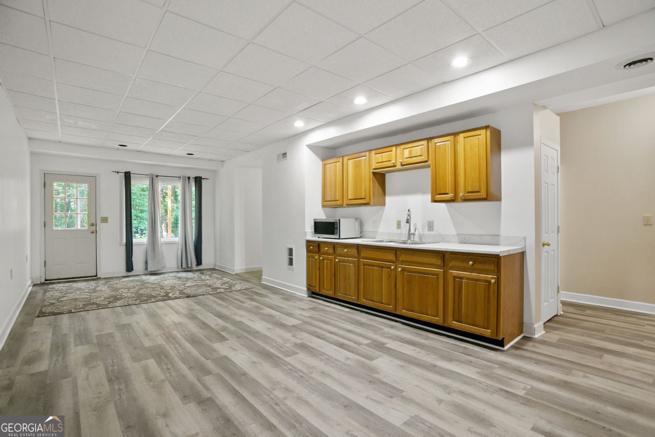 Acworth, Georgia, 30101, United States, 5 Bedrooms Bedrooms, ,4 BathroomsBathrooms,Residential,For Sale,1859098