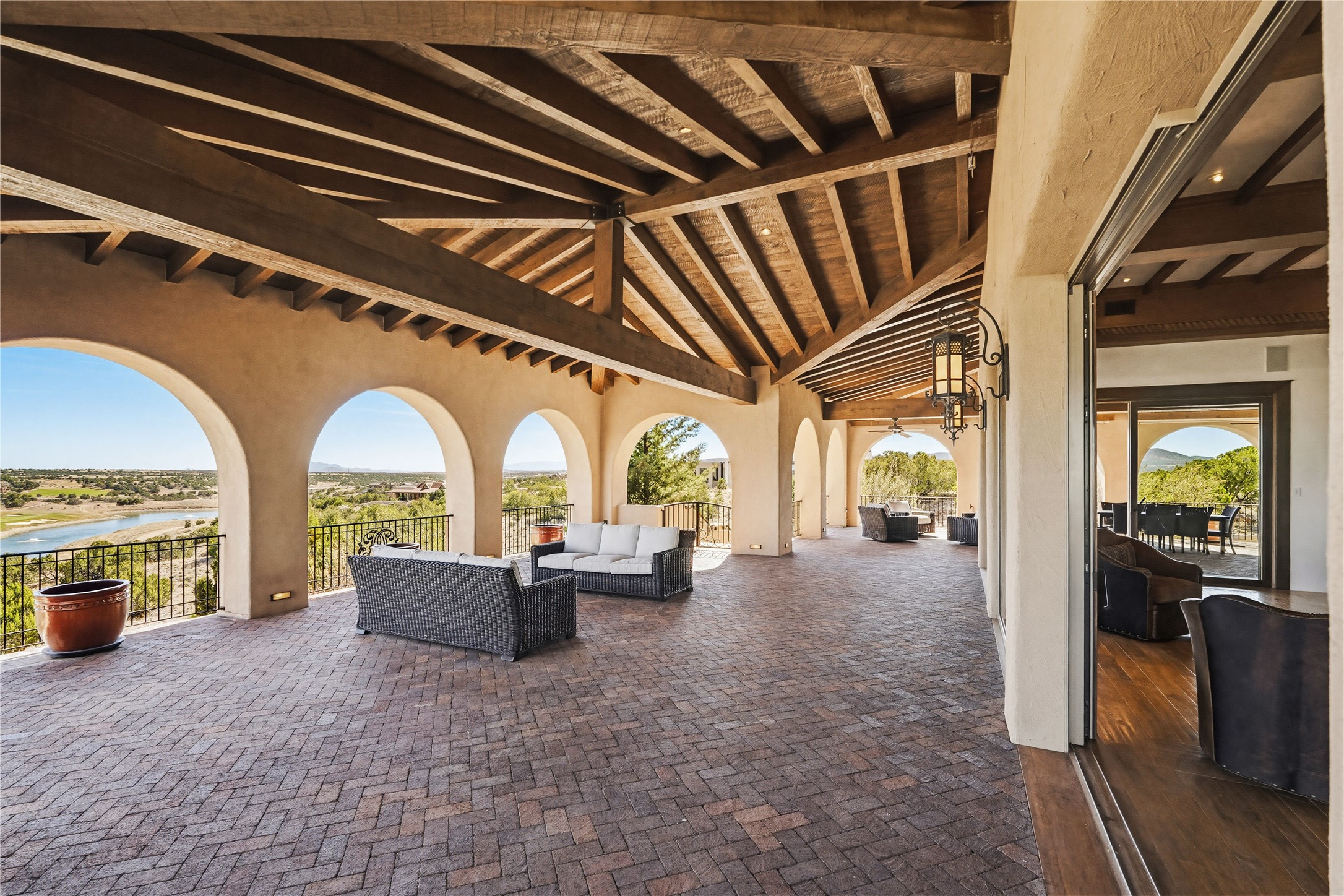  16 Hacienda Rincon - 物件實景