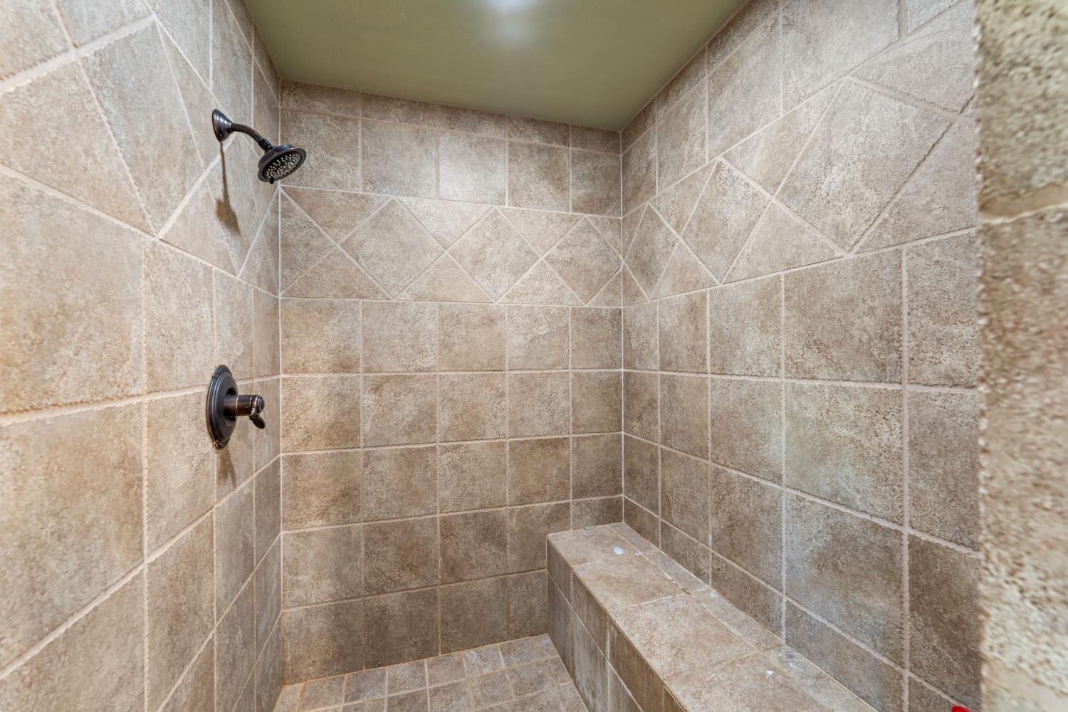 Madera, California, 93637, United States, 4 Bedrooms Bedrooms, ,3 BathroomsBathrooms,Residential,For Sale,1981188