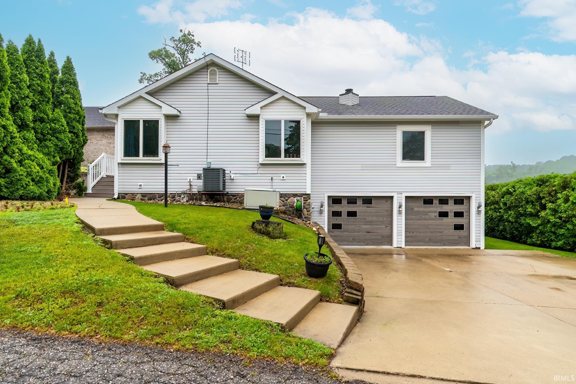 Fremont, Indiana, 46737, United States, 3 Bedrooms Bedrooms, ,3 BathroomsBathrooms,Residential,For Sale,1980112