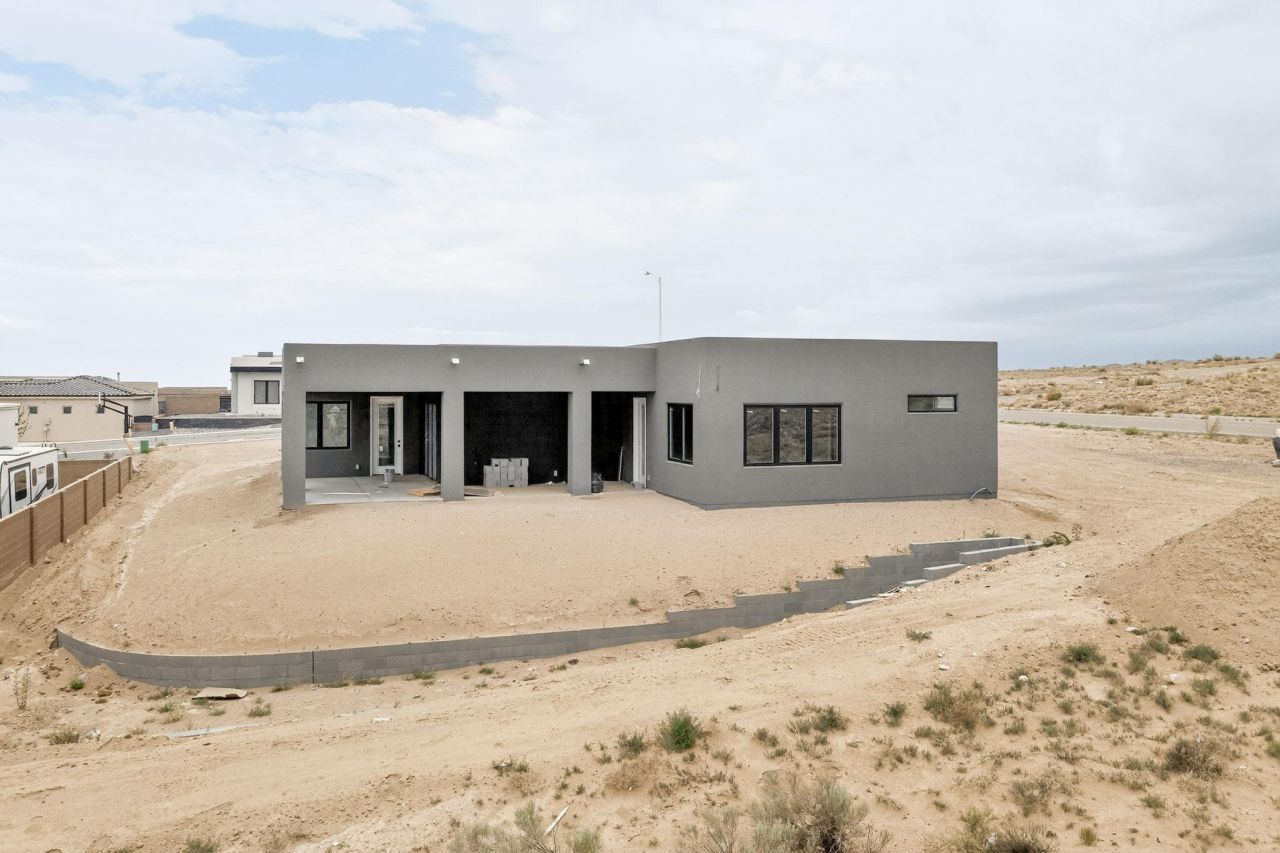 Albuquerque, New Mexico, 87120, United States, 3 Bedrooms Bedrooms, ,3 BathroomsBathrooms,Residential,For Sale,1876398