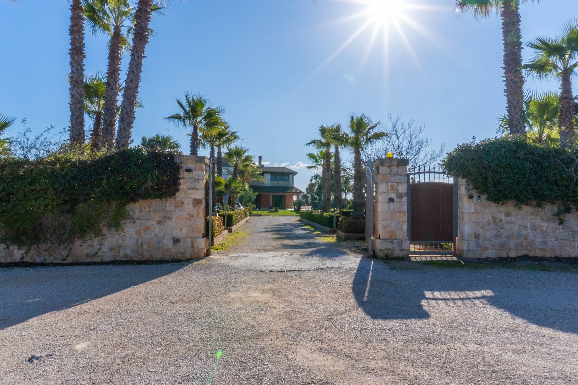 Contrada Varvolla, San Vito dei Normanni, Brindisi, 72019, IT, 4 Bedrooms Bedrooms, ,4 BathroomsBathrooms,Residential,For Sale,Contrada Varvolla,1680674