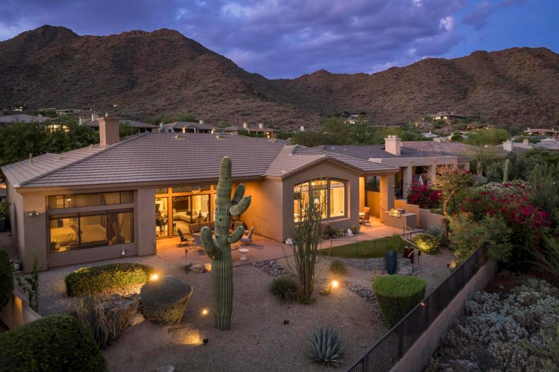  13641 E Charter Oak Drive ¦Scottsdale, AZ - 物件實景