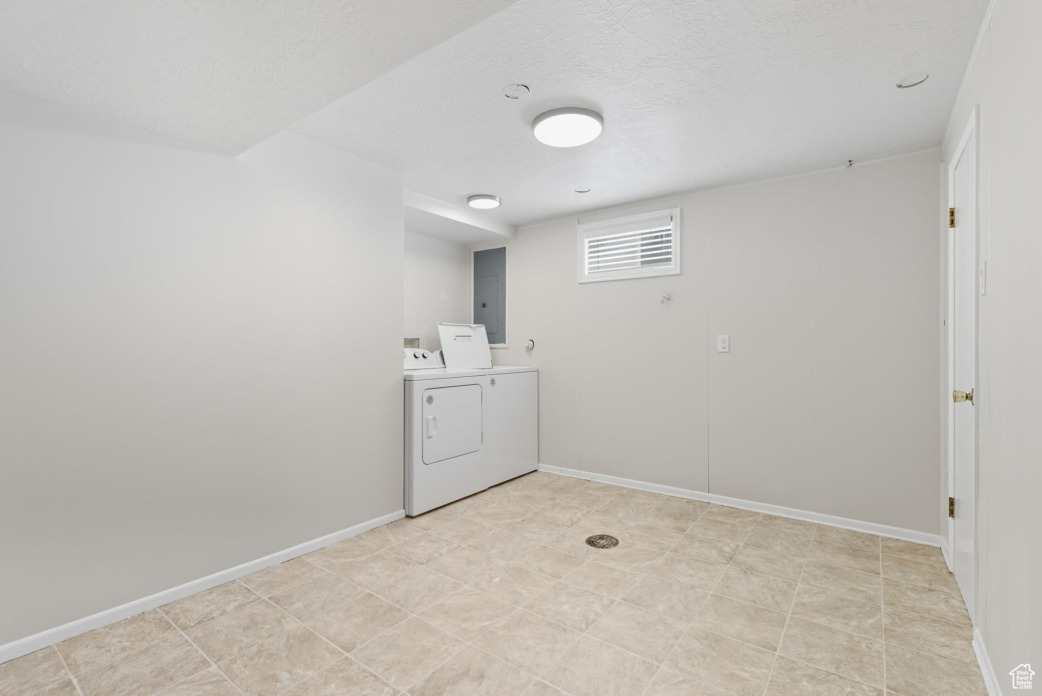 Millcreek, Utah, 84106, United States, 4 Bedrooms Bedrooms, ,1 BathroomBathrooms,Residential,For Sale,1961088