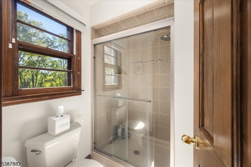 Clinton Twp., New Jersey, 08801, United States, 4 Bedrooms Bedrooms, ,3 BathroomsBathrooms,Residential,For Sale,1988137