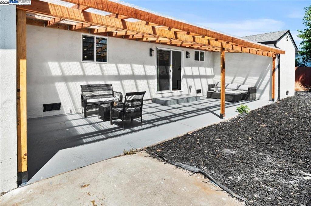 Livermore, California, 94551, United States, 3 Bedrooms Bedrooms, ,2 BathroomsBathrooms,Residential,For Sale,1986082