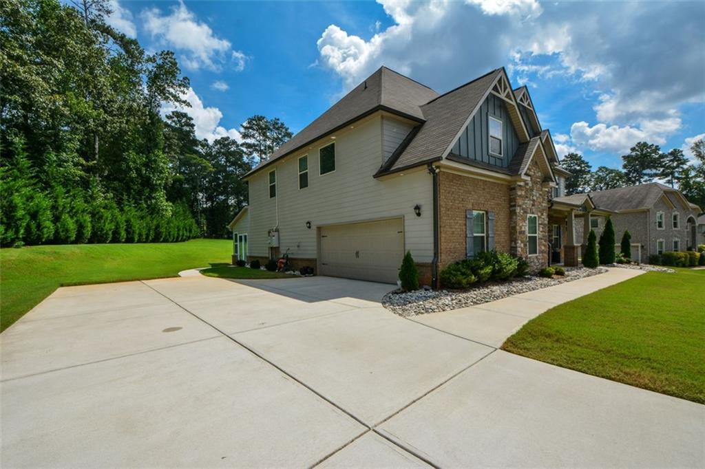 Mcdonough, Georgia, 30252, United States, 5 Bedrooms Bedrooms, ,5 BathroomsBathrooms,Residential,For Sale,1932740