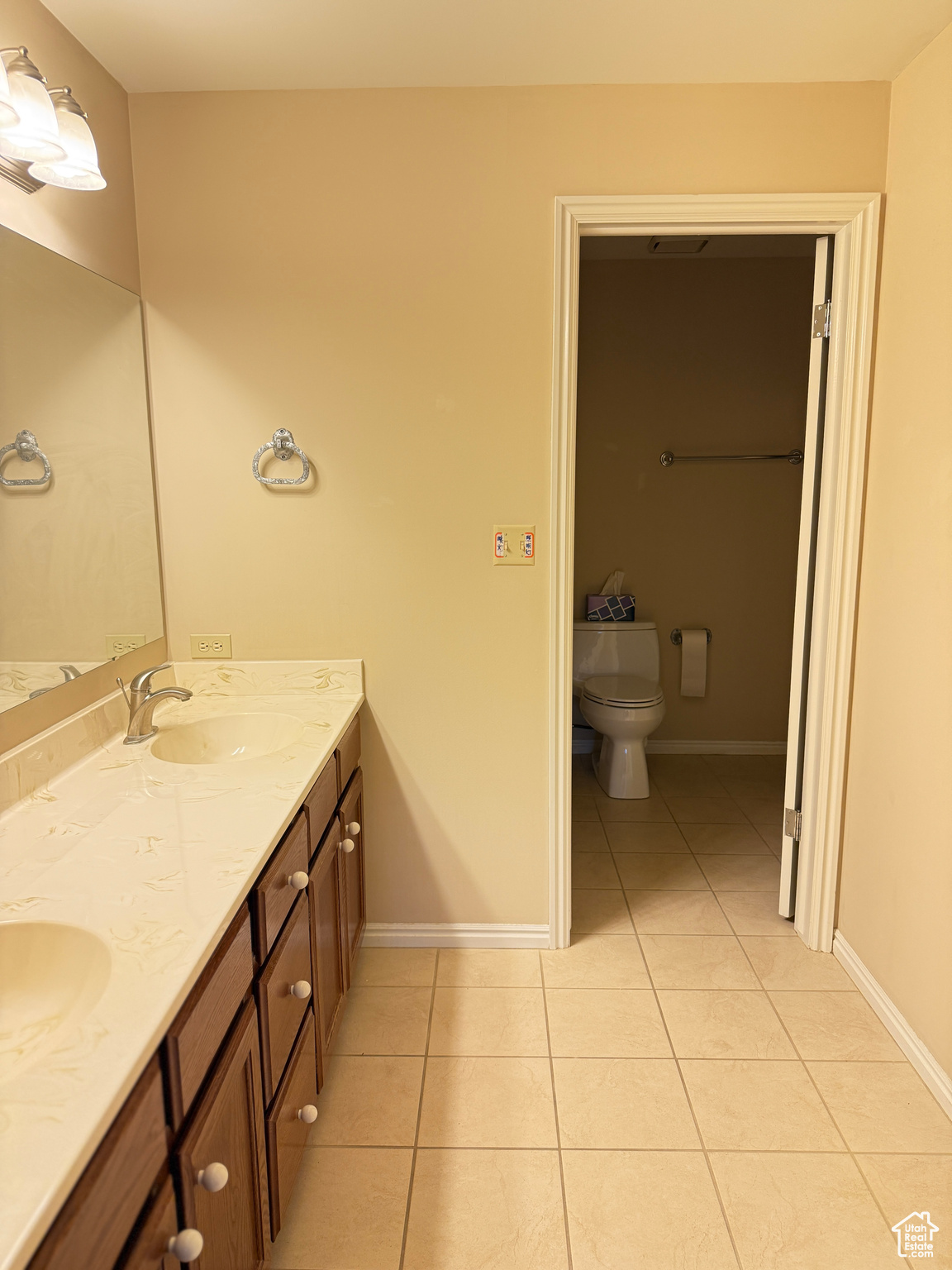 Salt Lake City, Utah, 84103, United States, 3 Bedrooms Bedrooms, ,2 BathroomsBathrooms,Residential,For Sale,1903308