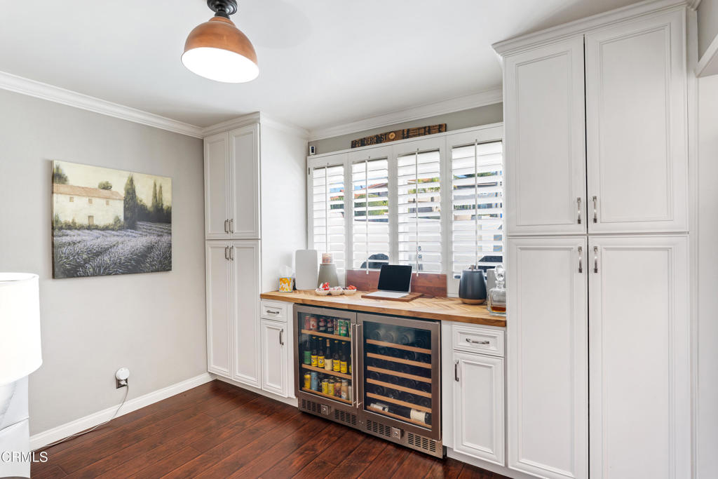 Newbury Park, California, 91320, United States, 4 Bedrooms Bedrooms, ,3 BathroomsBathrooms,Residential,For Sale,1987357