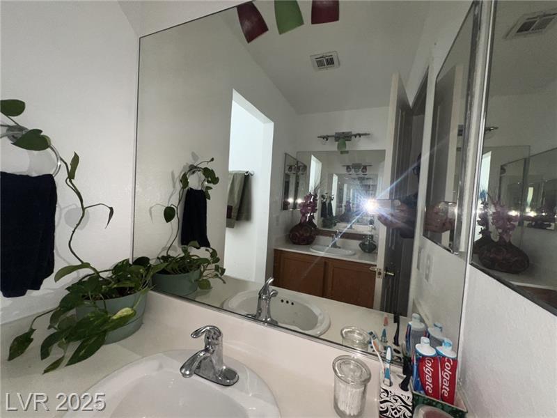 Las Vegas, Nevada, 89110, United States, 3 Bedrooms Bedrooms, ,3 BathroomsBathrooms,Residential,For Sale,1985755