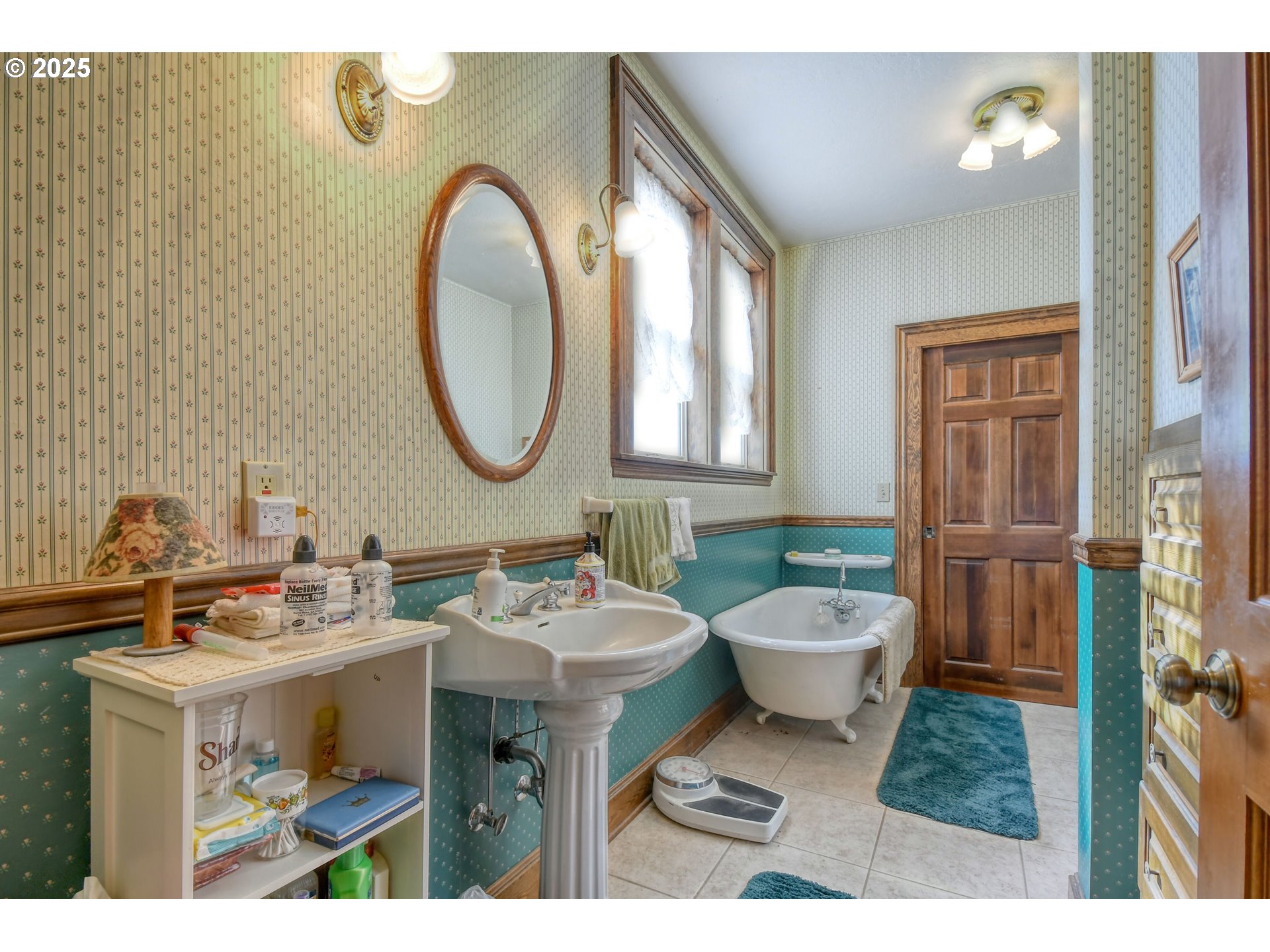 Athena, Oregon, 97813, United States, 3 Bedrooms Bedrooms, ,2 BathroomsBathrooms,Residential,For Sale,1961034