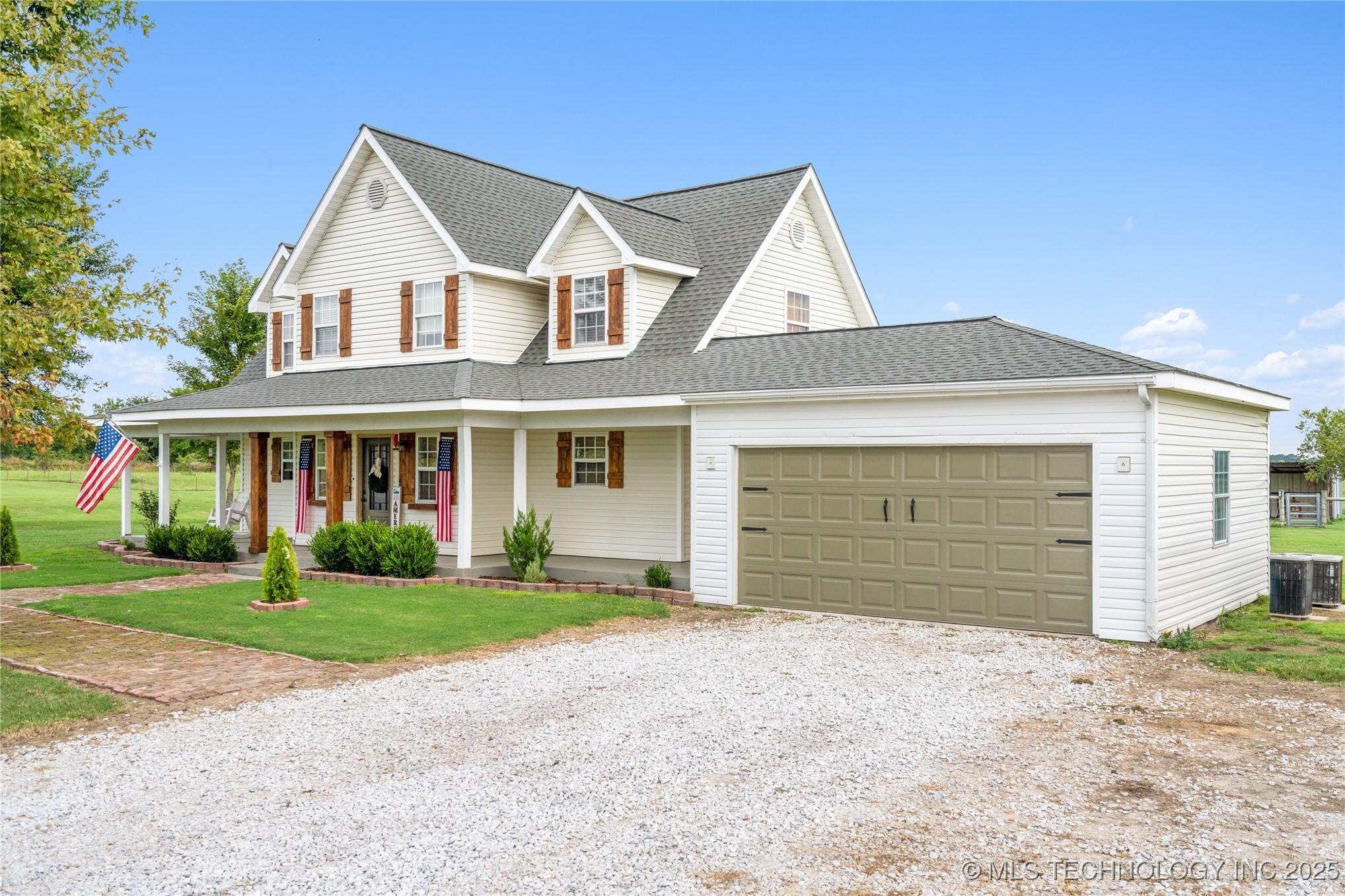 Webbers Falls, Oklahoma, 74470, United States, 3 Bedrooms Bedrooms, ,2 BathroomsBathrooms,Residential,For Sale,1943174