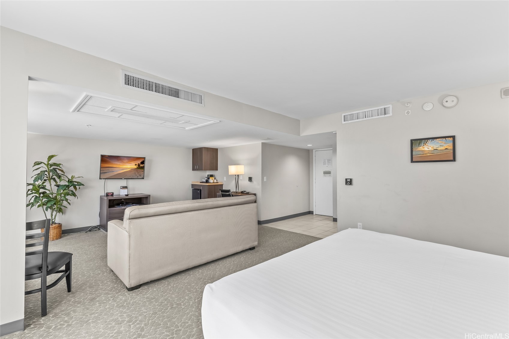 Honolulu, Hawaii, 96815, United States, ,1 BathroomBathrooms,Residential,For Sale,2003284