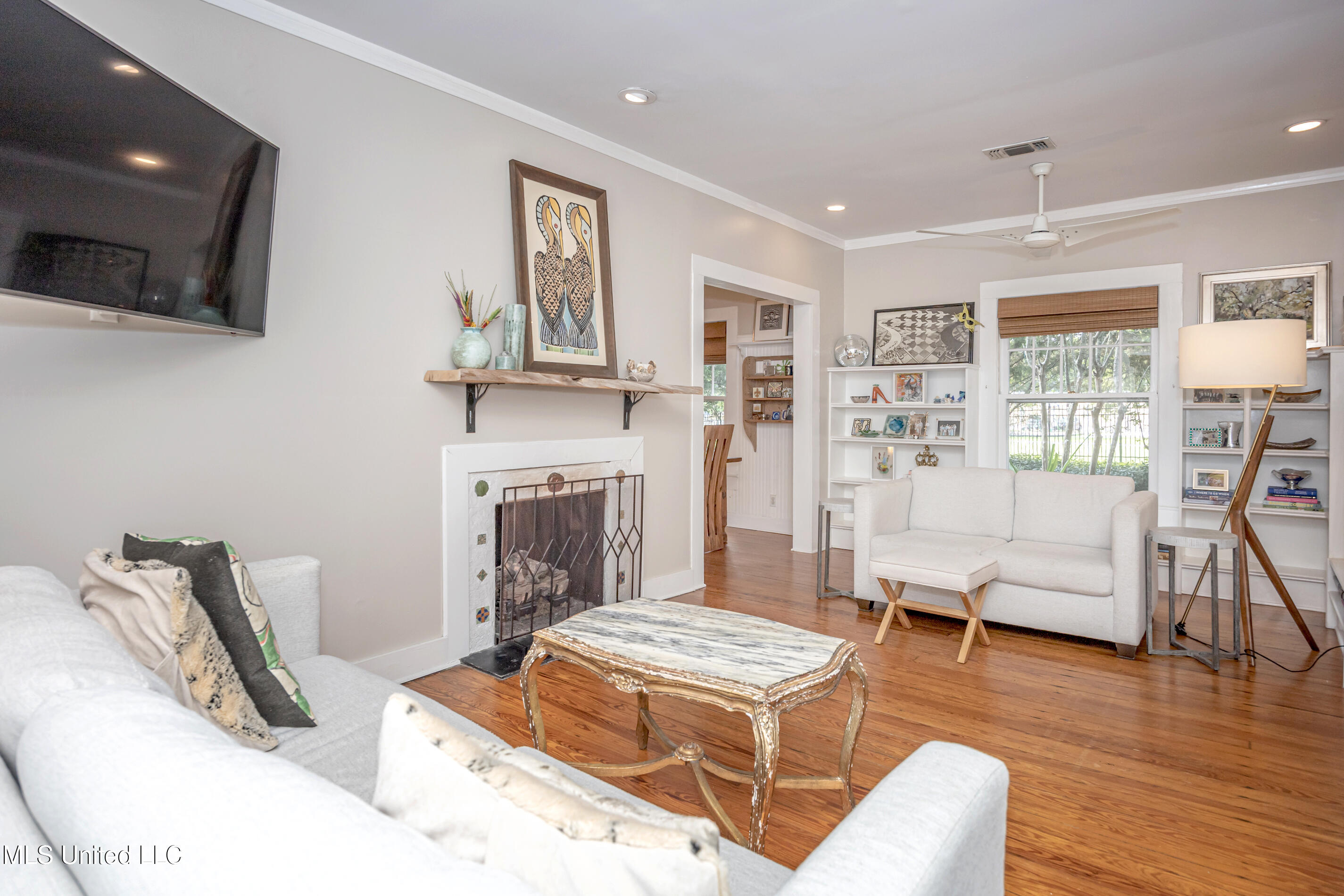 Ocean Springs, Mississippi, 39564, United States, 3 Bedrooms Bedrooms, ,2 BathroomsBathrooms,Residential,For Sale,1987573