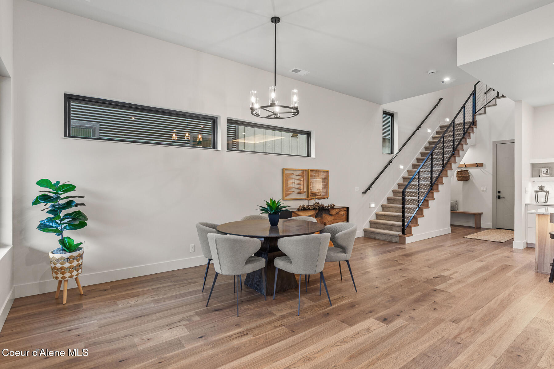 Coeur d'Alene, Idaho, 83814, United States, 3 Bedrooms Bedrooms, ,4 BathroomsBathrooms,Residential,For Sale,2048490