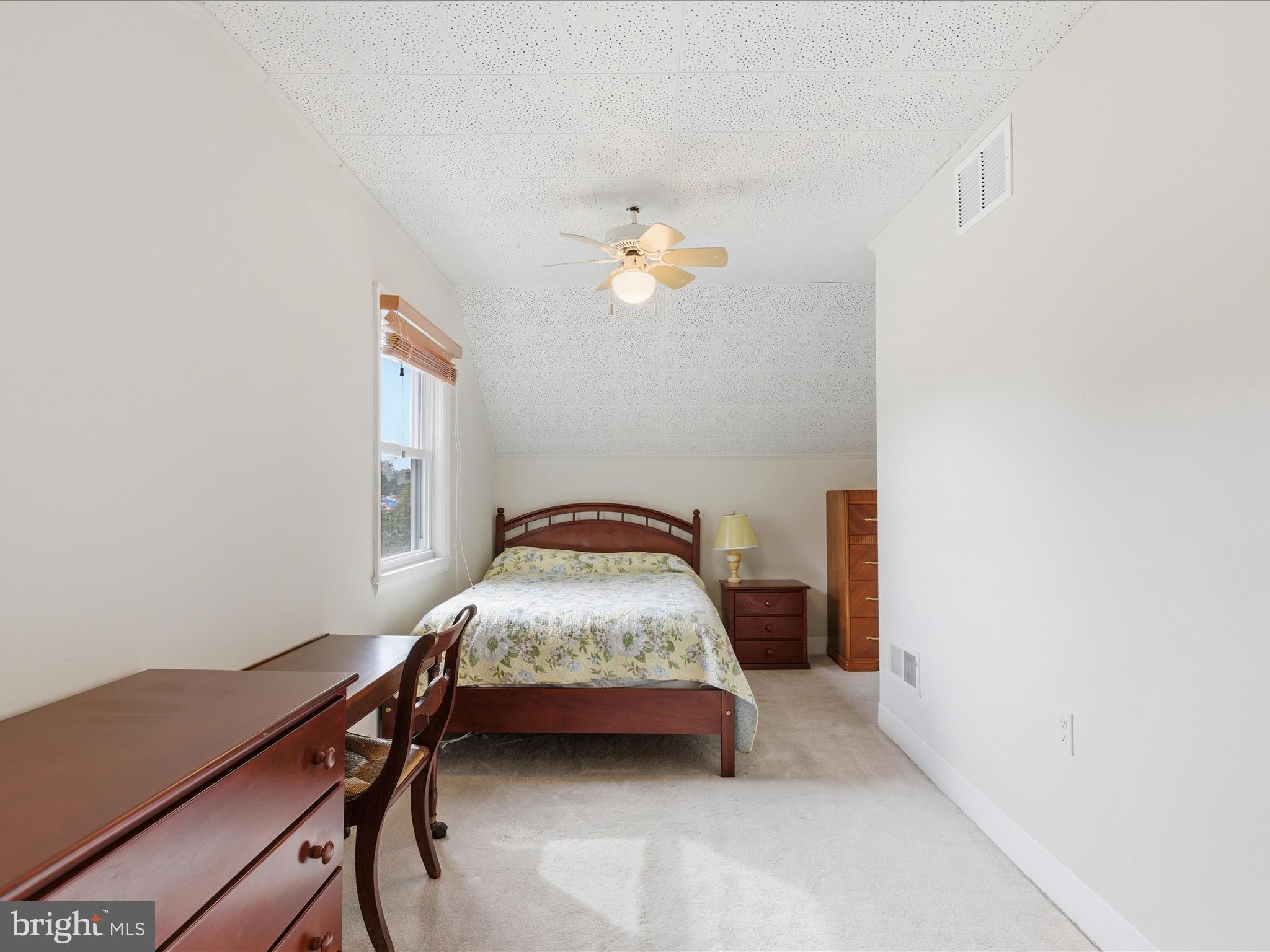 Silver Spring, Maryland, 20902, United States, 3 Bedrooms Bedrooms, ,3 BathroomsBathrooms,Residential,For Sale,2009979