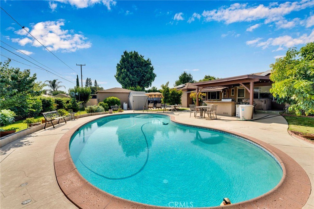 Covina, California, 91722, United States, 3 Bedrooms Bedrooms, ,2 BathroomsBathrooms,Residential,For Sale,1915523