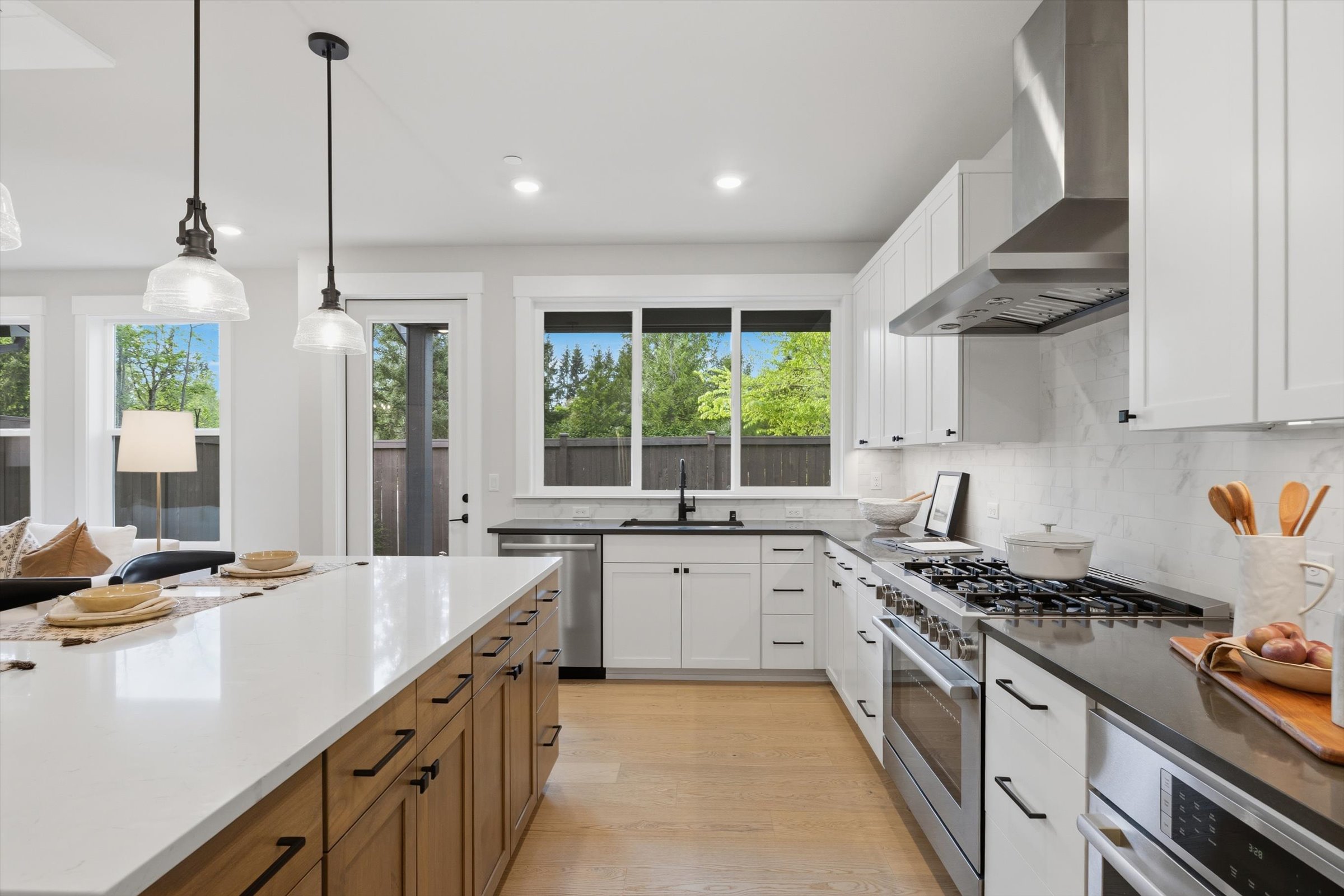  414 222nd Place SE, Sammamish, WA 98074 - 物件實景