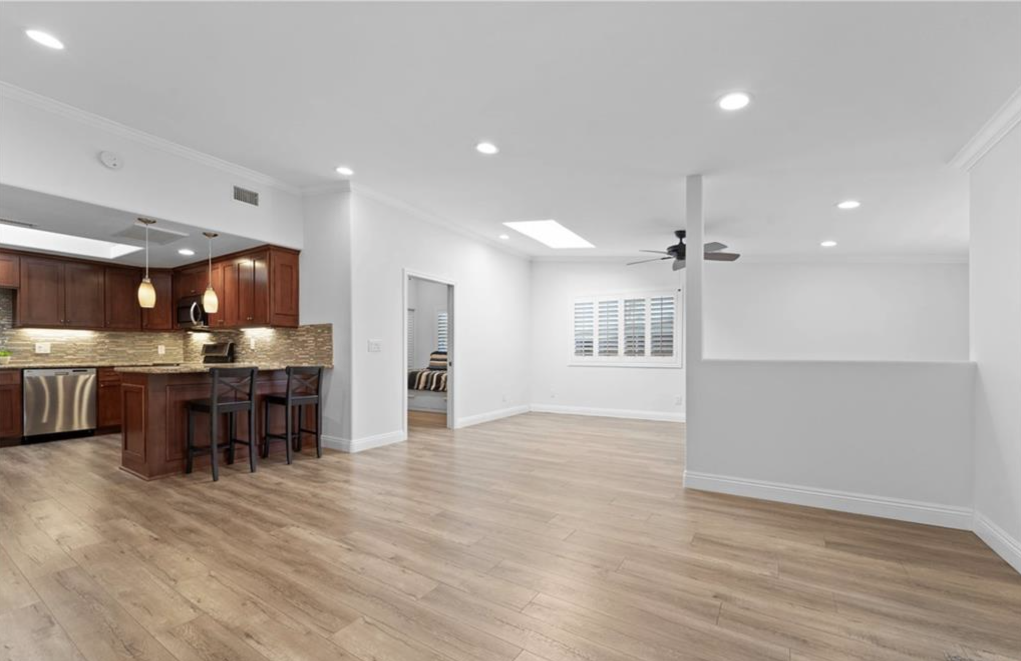 Seal Beach, California, 90740, United States, 2 Bedrooms Bedrooms, ,2 BathroomsBathrooms,Residential,For Sale,1996114