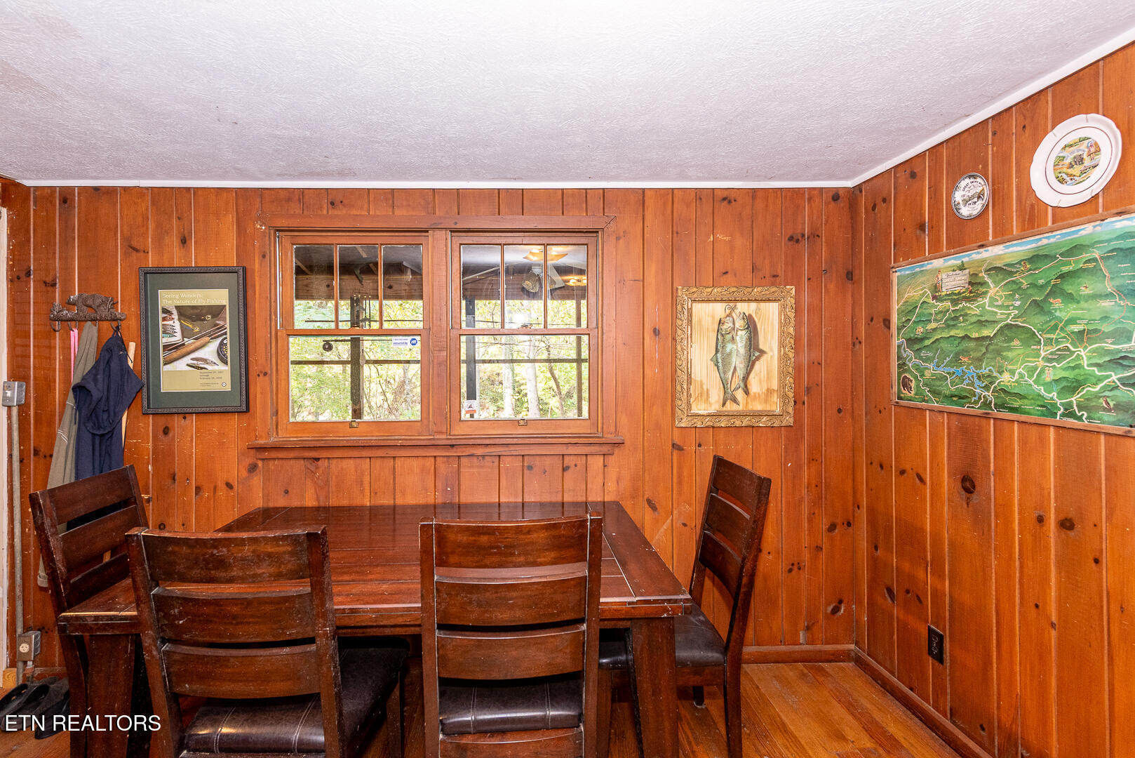 Townsend, Tennessee, 37882, United States, 1 Bedroom Bedrooms, ,1 BathroomBathrooms,Residential,For Sale,1973963