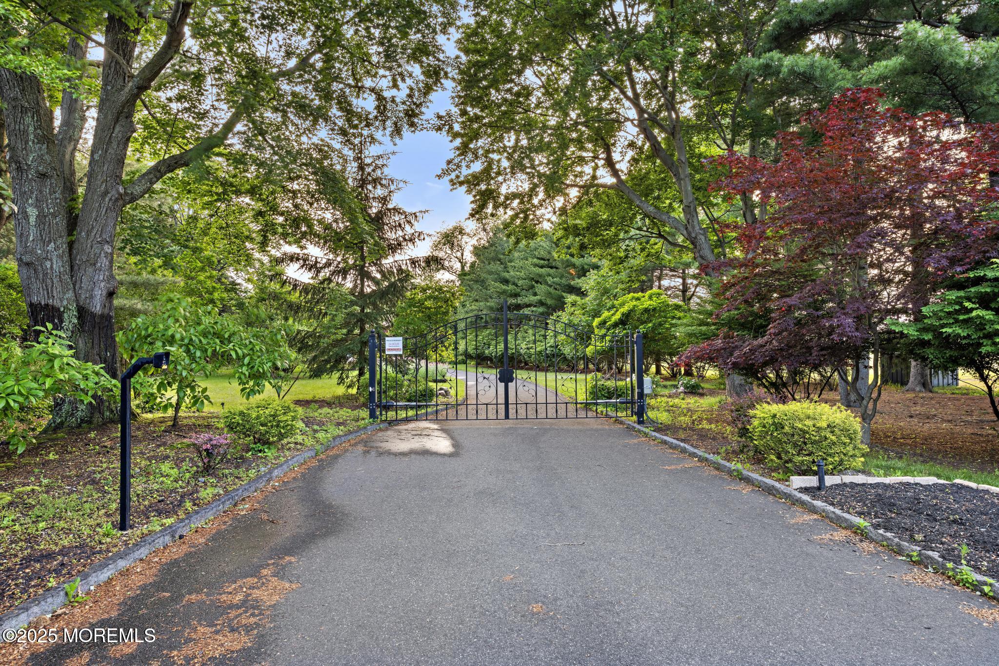 Wall, New Jersey, 07719, United States, 6 Bedrooms Bedrooms, ,4 BathroomsBathrooms,Residential,For Sale,2003107