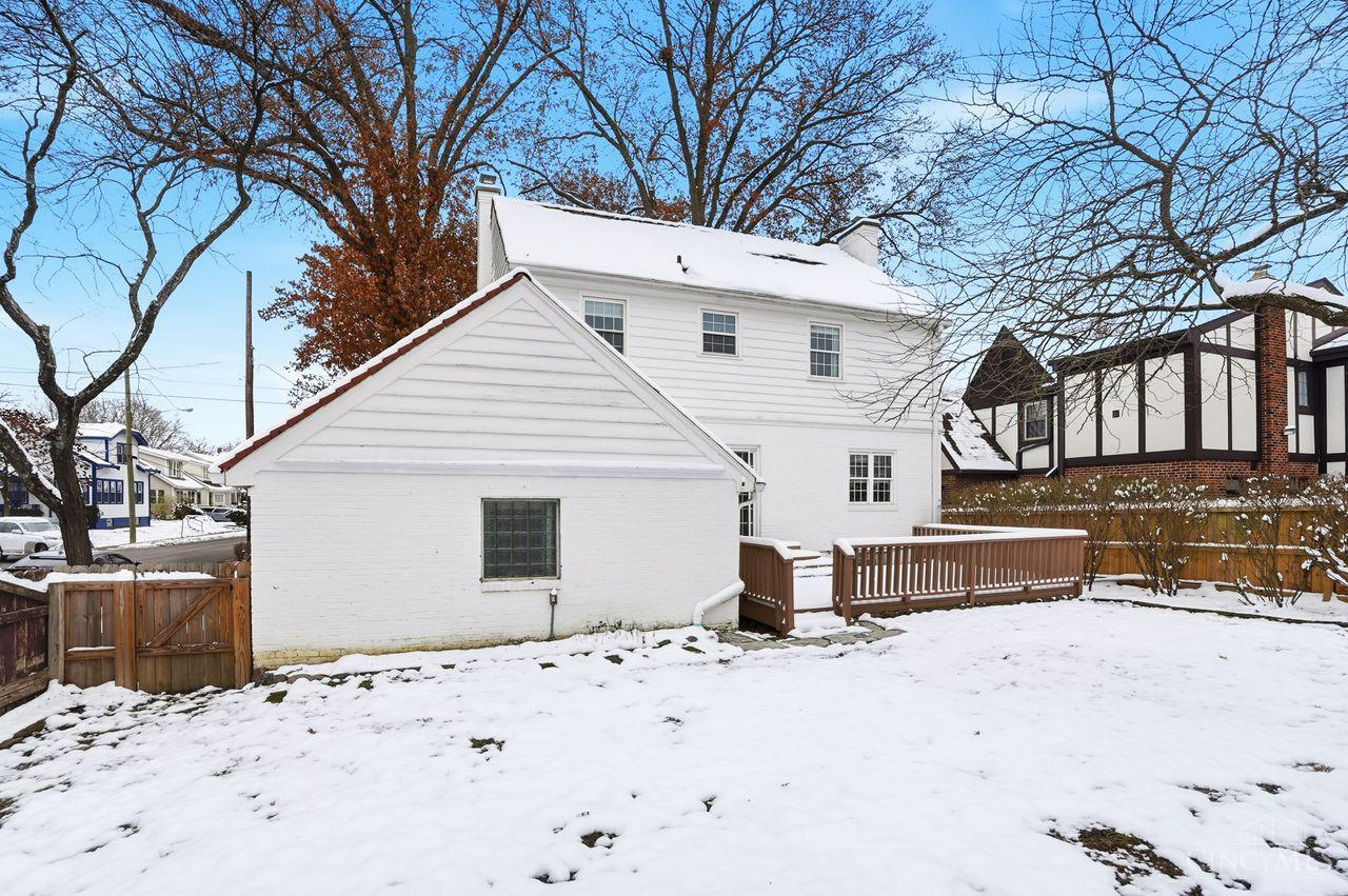 Cincinnati, Ohio, 45209, United States, 3 Bedrooms Bedrooms, ,4 BathroomsBathrooms,Residential,For Sale,2003338